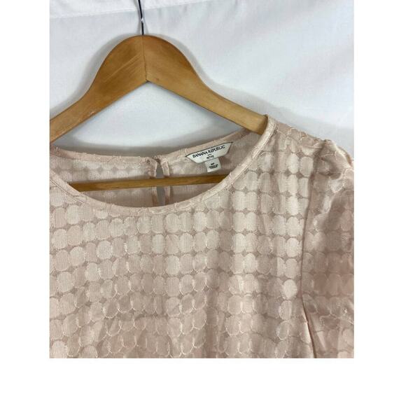 Banana Republic Textured dress with inner slip size 8P - Picture 2 of 8